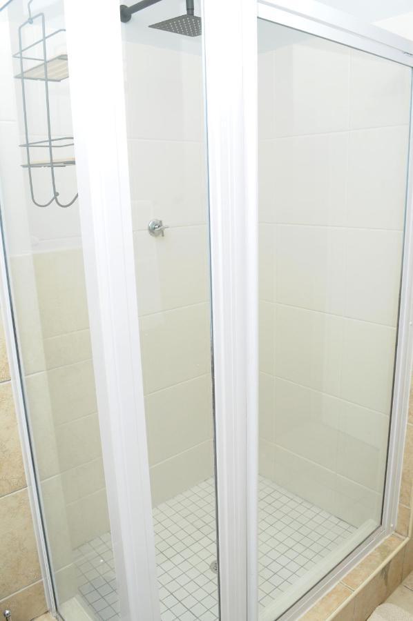 The Island Club Luxury 2 Bedroom Apartment Cape Town Bagian luar foto