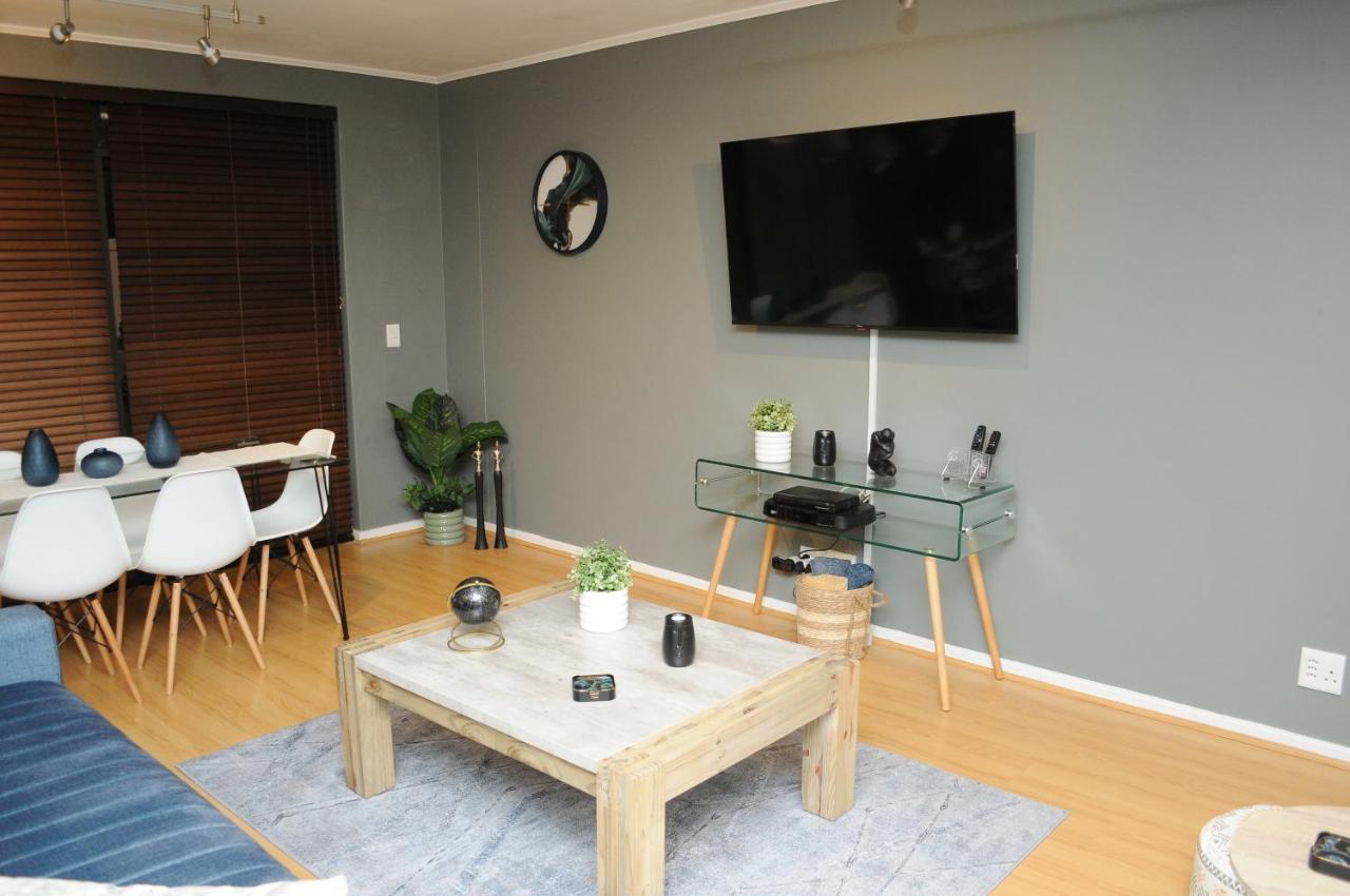 The Island Club Luxury 2 Bedroom Apartment Cape Town Bagian luar foto