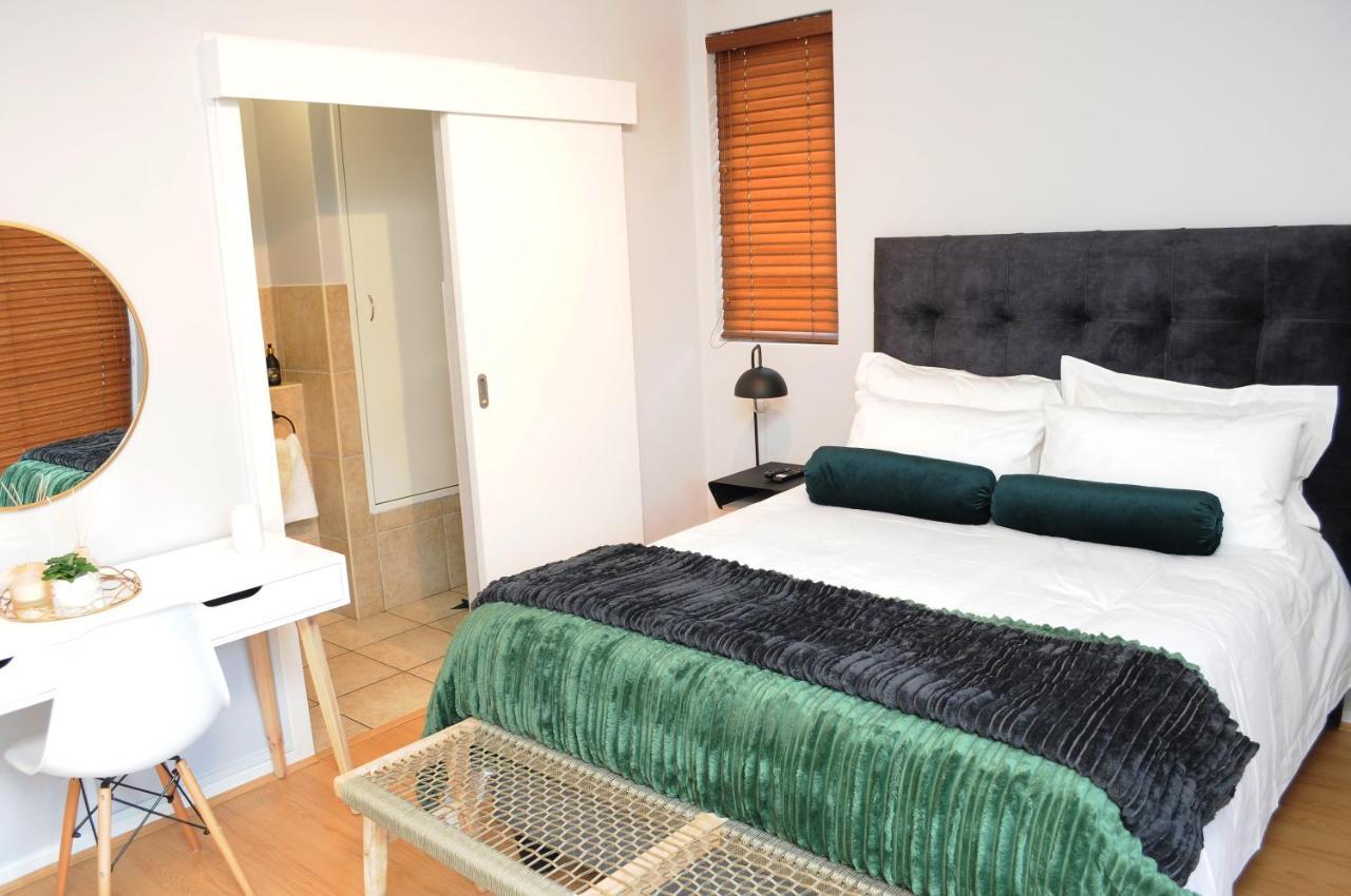 The Island Club Luxury 2 Bedroom Apartment Cape Town Bagian luar foto