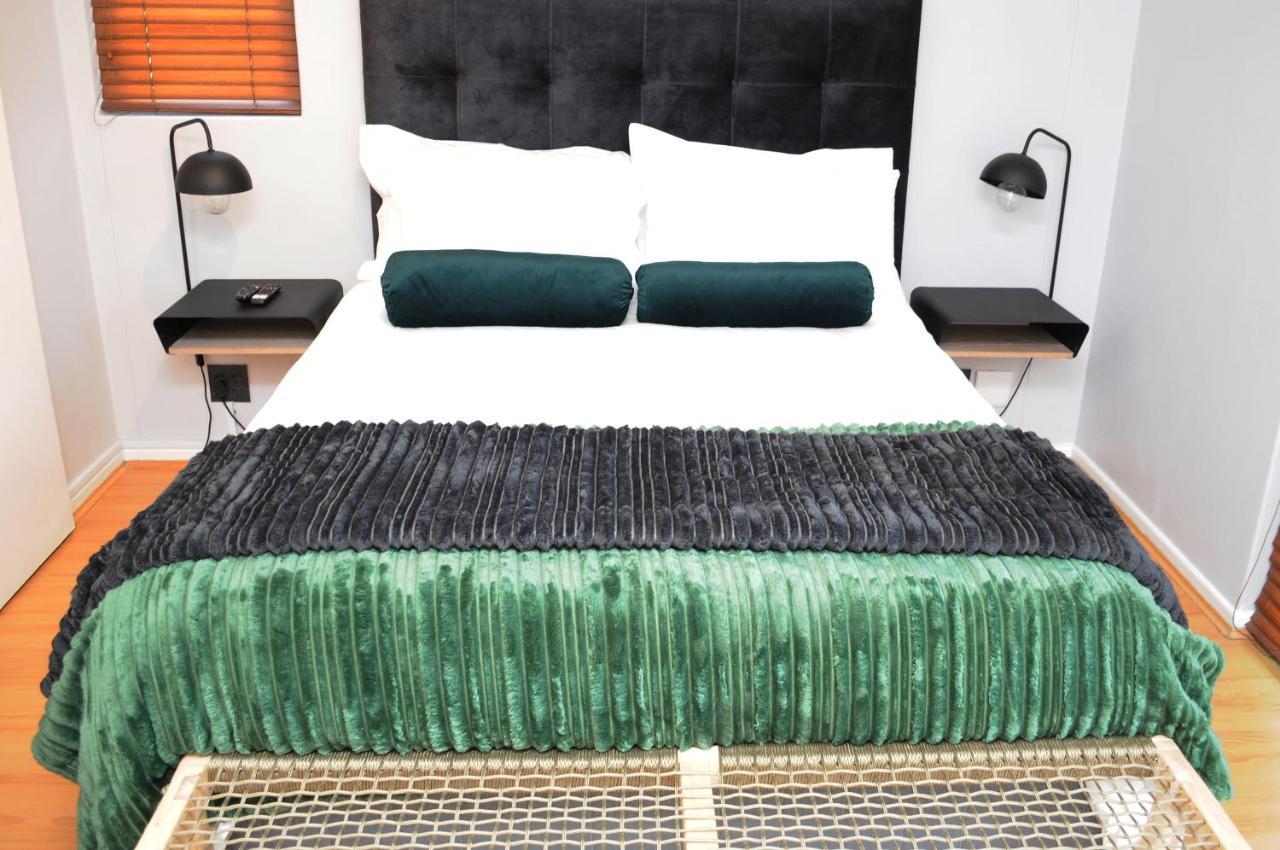 The Island Club Luxury 2 Bedroom Apartment Cape Town Bagian luar foto